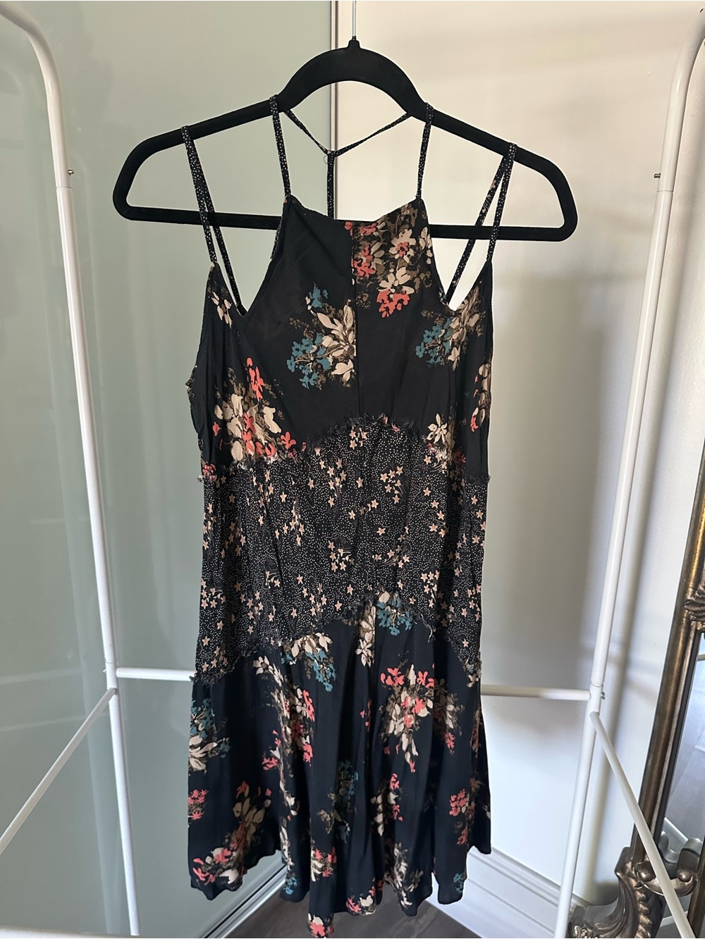 FREE PEOPLE Oasis Black Floral Mini Slip XS